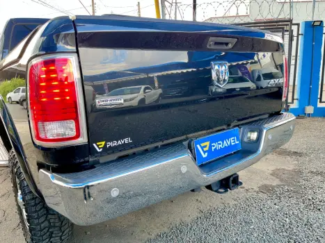 RAM 2500 6.7 I6 24V SLT CABINE DUPLA TURBO DIESEL LARAMIE 4X4 AUTOM�TICO, Foto 14