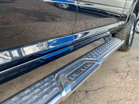 RAM 2500 6.7 I6 24V SLT CABINE DUPLA TURBO DIESEL LARAMIE 4X4 AUTOM�TICO, Foto 16