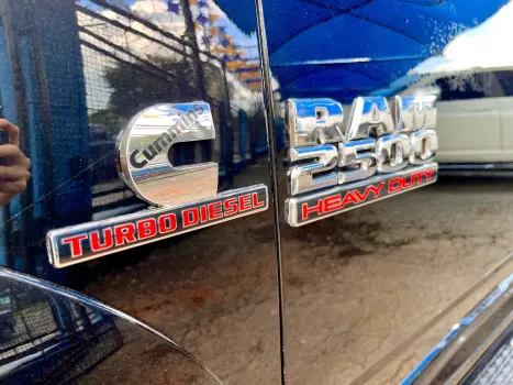 RAM 2500 6.7 I6 24V SLT CABINE DUPLA TURBO DIESEL LARAMIE 4X4 AUTOM�TICO, Foto 26