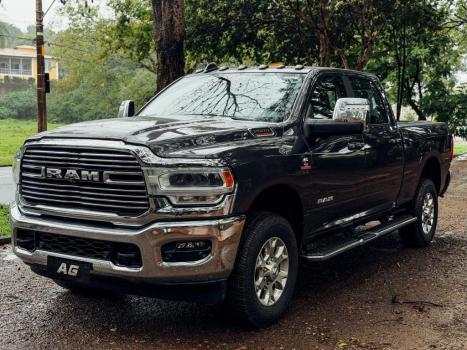 RAM 2500 6.7 I6 24V SLT CABINE DUPLA TURBO DIESEL LARAMIE 4X4 AUTOM�TICO, Foto 3