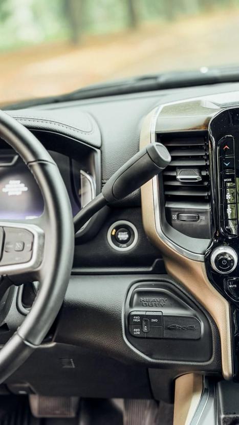RAM 2500 6.7 I6 24V SLT CABINE DUPLA TURBO DIESEL LARAMIE 4X4 AUTOM�TICO, Foto 10