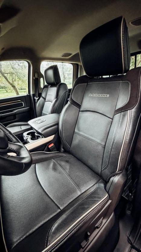 RAM 2500 6.7 I6 24V SLT CABINE DUPLA TURBO DIESEL LARAMIE 4X4 AUTOM�TICO, Foto 11