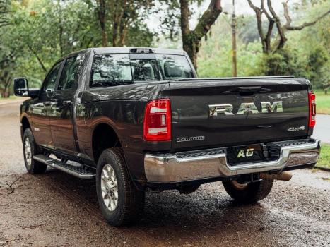 RAM 2500 6.7 I6 24V SLT CABINE DUPLA TURBO DIESEL LARAMIE 4X4 AUTOM�TICO, Foto 15
