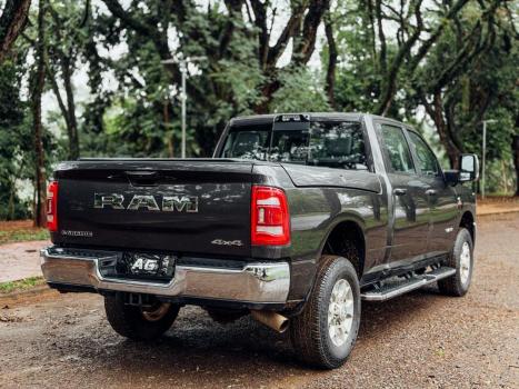 RAM 2500 6.7 I6 24V SLT CABINE DUPLA TURBO DIESEL LARAMIE 4X4 AUTOM�TICO, Foto 16