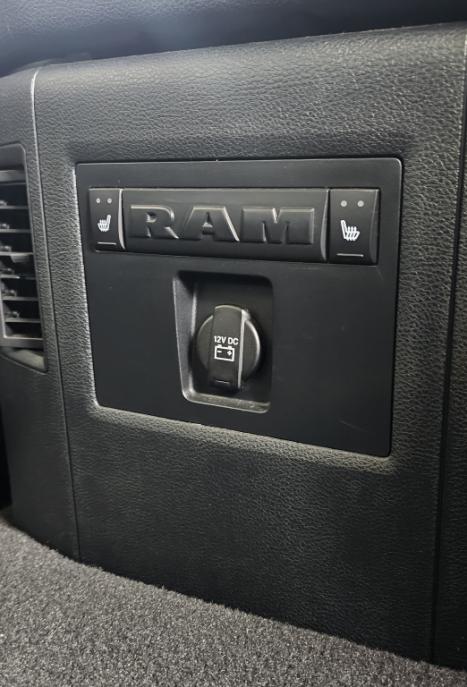 RAM 2500 6.7 I6 24V SLT CABINE DUPLA TURBO DIESEL LARAMIE 4X4 AUTOM�TICO, Foto 10
