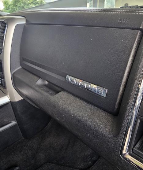 RAM 2500 6.7 I6 24V SLT CABINE DUPLA TURBO DIESEL LARAMIE 4X4 AUTOM�TICO, Foto 12