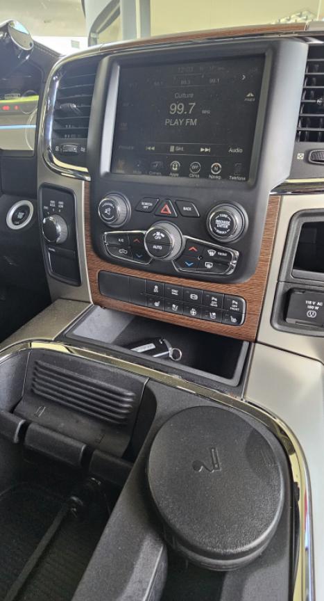 RAM 2500 6.7 I6 24V SLT CABINE DUPLA TURBO DIESEL LARAMIE 4X4 AUTOM�TICO, Foto 13