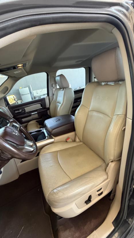 RAM 2500 6.7 I6 24V SLT CABINE DUPLA TURBO DIESEL LARAMIE 4X4 AUTOM�TICO, Foto 10