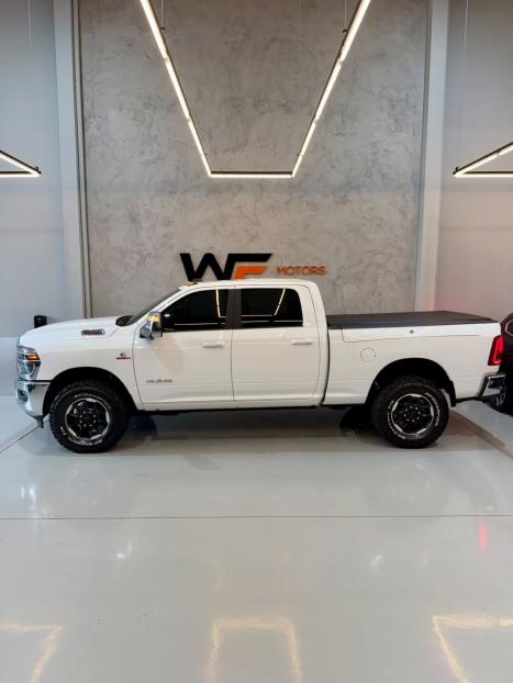 RAM 2500 6.7 I6 24V SLT CABINE DUPLA TURBO DIESEL LARAMIE 4X4 AUTOMÁTICO, Foto 4