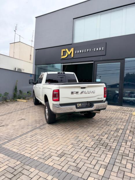 RAM 2500 6.7 I6 24V SLT CABINE DUPLA TURBO DIESEL LARAMIE 4X4 AUTOMÁTICO, Foto 5