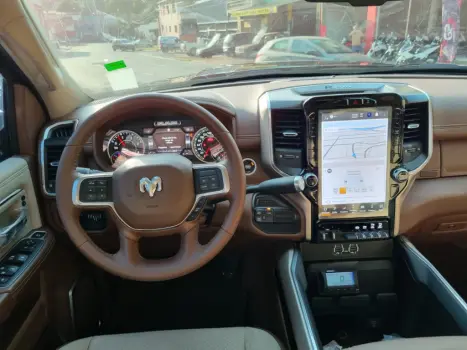 RAM 3500 6.7 I6 LARAMIE NIGHT EDITION CABINE DUPLA 4X4 TURBO DIESEL AUTOMÁTICO, Foto 11 RAM 3500 6.7 I6 LARAMIE NIGHT EDITION CABINE DUPLA 4X4 TURBO DIESEL AUTOMÁTICO, Foto 11