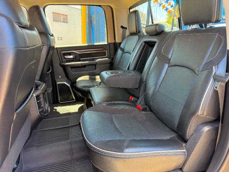 RAM 3500 6.7 I6 LARAMIE CABINE DUPLA TURBO DIESEL AUTOMÁTICO, Foto 9 RAM 3500 6.7 I6 LARAMIE CABINE DUPLA TURBO DIESEL AUTOMÁTICO, Foto 9