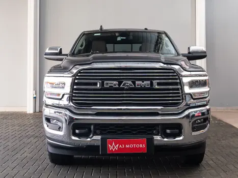 RAM 3500 6.7 I6 LARAMIE CABINE DUPLA TURBO DIESEL AUTOMTICO, Foto 2