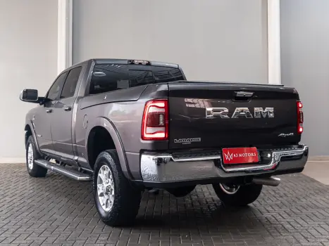 RAM 3500 6.7 I6 LARAMIE CABINE DUPLA TURBO DIESEL AUTOMTICO, Foto 5