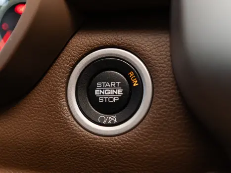 RAM 3500 6.7 I6 LARAMIE CABINE DUPLA TURBO DIESEL AUTOMTICO, Foto 17