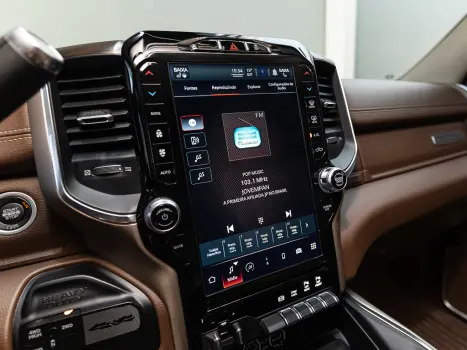 RAM 3500 6.7 I6 LARAMIE CABINE DUPLA TURBO DIESEL AUTOMTICO, Foto 20