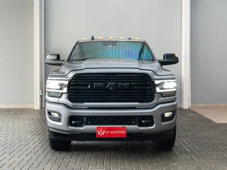 RAM 3500 6.7 I6 LARAMIE NIGHT EDITION CABINE DUPLA 4X4 TURBO DIESEL AUTOMTICO, Foto 2