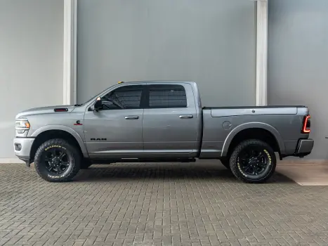 RAM 3500 6.7 I6 LARAMIE NIGHT EDITION CABINE DUPLA 4X4 TURBO DIESEL AUTOMTICO, Foto 4
