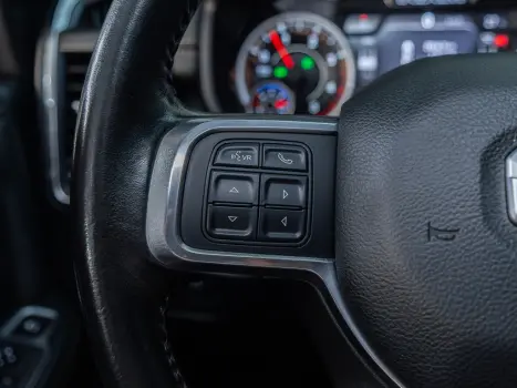 RAM 3500 6.7 I6 LARAMIE NIGHT EDITION CABINE DUPLA 4X4 TURBO DIESEL AUTOMTICO, Foto 14