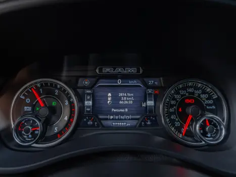 RAM 3500 6.7 I6 LARAMIE NIGHT EDITION CABINE DUPLA 4X4 TURBO DIESEL AUTOMTICO, Foto 15