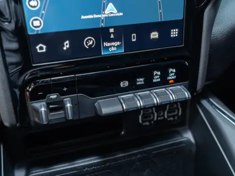 RAM 3500 6.7 I6 LARAMIE NIGHT EDITION CABINE DUPLA 4X4 TURBO DIESEL AUTOMTICO, Foto 21
