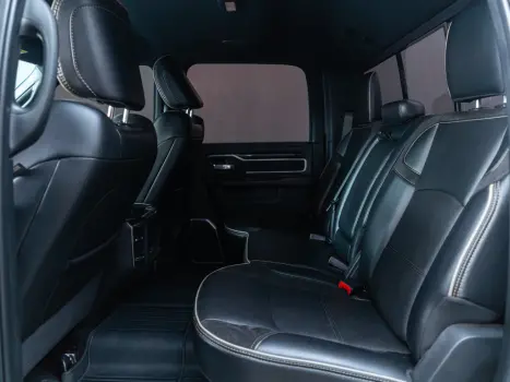 RAM 3500 6.7 I6 LARAMIE NIGHT EDITION CABINE DUPLA 4X4 TURBO DIESEL AUTOMTICO, Foto 27