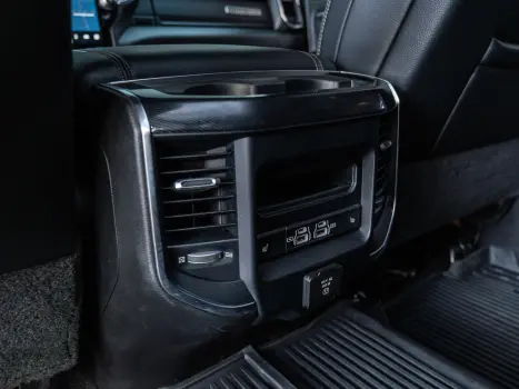 RAM 3500 6.7 I6 LARAMIE NIGHT EDITION CABINE DUPLA 4X4 TURBO DIESEL AUTOMTICO, Foto 28