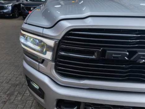 RAM 3500 6.7 I6 LARAMIE NIGHT EDITION CABINE DUPLA 4X4 TURBO DIESEL AUTOMTICO, Foto 30