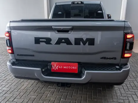 RAM 3500 6.7 I6 LARAMIE NIGHT EDITION CABINE DUPLA 4X4 TURBO DIESEL AUTOMTICO, Foto 31