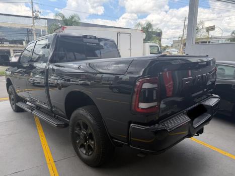 RAM 3500 6.7 I6 LARAMIE NIGHT EDITION CABINE DUPLA 4X4 TURBO DIESEL AUTOM�TICO, Foto 13