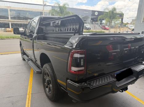 RAM 3500 6.7 I6 LARAMIE NIGHT EDITION CABINE DUPLA 4X4 TURBO DIESEL AUTOM�TICO, Foto 14