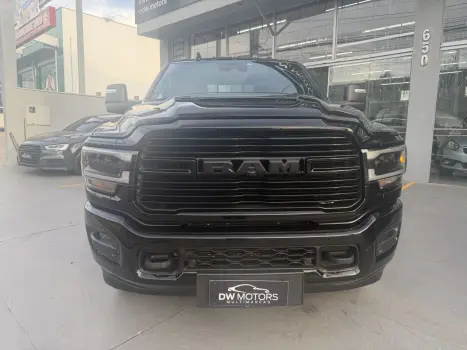 RAM 3500 6.7 I6 LARAMIE NIGHT EDITION CABINE DUPLA 4X4 TURBO DIESEL AUTOM�TICO, Foto 2