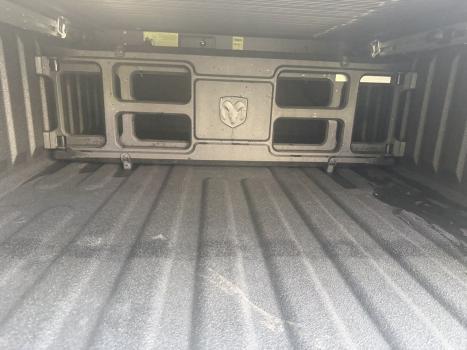 RAM 3500 6.7 I6 LARAMIE NIGHT EDITION CABINE DUPLA 4X4 TURBO DIESEL AUTOM�TICO, Foto 12