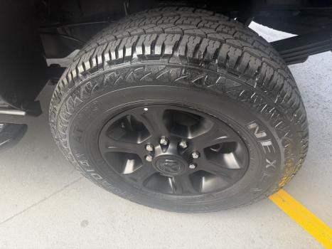 RAM 3500 6.7 I6 LARAMIE NIGHT EDITION CABINE DUPLA 4X4 TURBO DIESEL AUTOM�TICO, Foto 16
