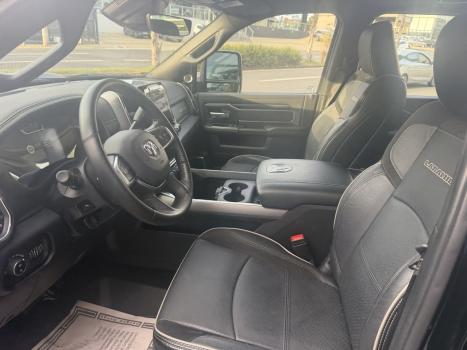 RAM 3500 6.7 I6 LARAMIE NIGHT EDITION CABINE DUPLA 4X4 TURBO DIESEL AUTOM�TICO, Foto 19