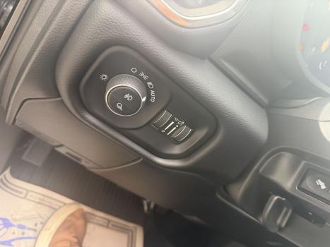 RAM 3500 6.7 I6 LARAMIE NIGHT EDITION CABINE DUPLA 4X4 TURBO DIESEL AUTOM�TICO, Foto 24