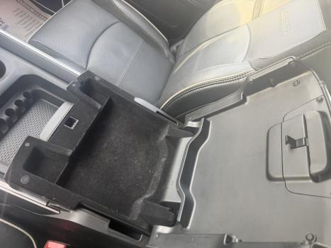 RAM 3500 6.7 I6 LARAMIE NIGHT EDITION CABINE DUPLA 4X4 TURBO DIESEL AUTOM�TICO, Foto 27