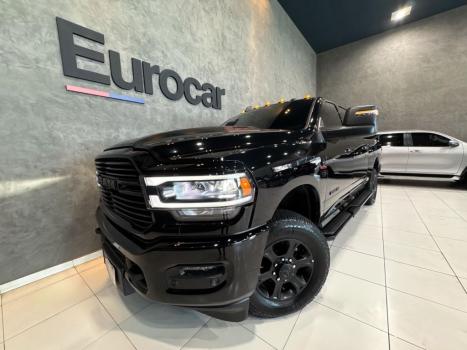 RAM 3500 6.7 I6 LARAMIE NIGHT EDITION CABINE DUPLA 4X4 TURBO DIESEL AUTOM�TICO, Foto 6