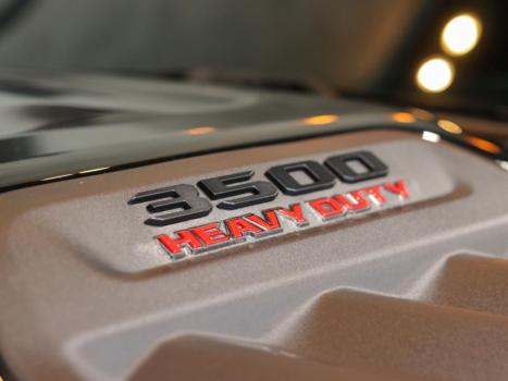 RAM 3500 6.7 I6 LARAMIE NIGHT EDITION CABINE DUPLA 4X4 TURBO DIESEL AUTOM�TICO, Foto 8