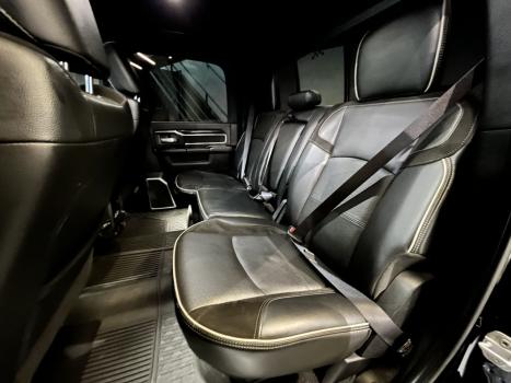 RAM 3500 6.7 I6 LARAMIE NIGHT EDITION CABINE DUPLA 4X4 TURBO DIESEL AUTOM�TICO, Foto 5