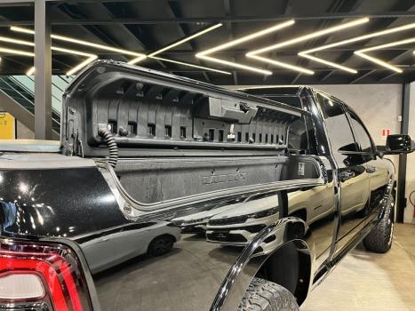 RAM 3500 6.7 I6 LARAMIE NIGHT EDITION CABINE DUPLA 4X4 TURBO DIESEL AUTOM�TICO, Foto 9