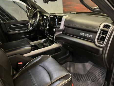 RAM 3500 6.7 I6 LARAMIE NIGHT EDITION CABINE DUPLA 4X4 TURBO DIESEL AUTOM�TICO, Foto 10
