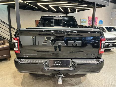 RAM 3500 6.7 I6 LARAMIE NIGHT EDITION CABINE DUPLA 4X4 TURBO DIESEL AUTOM�TICO, Foto 11