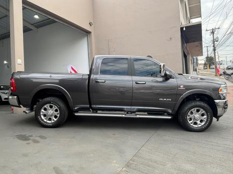 RAM 3500 6.7 I6 LARAMIE CABINE DUPLA TURBO DIESEL AUTOM�TICO, Foto 3
