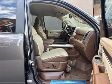 RAM 3500 6.7 I6 LARAMIE CABINE DUPLA TURBO DIESEL AUTOM�TICO, Foto 17