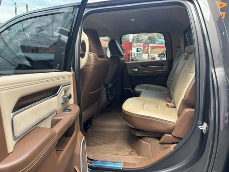 RAM 3500 6.7 I6 LARAMIE CABINE DUPLA TURBO DIESEL AUTOM�TICO, Foto 18