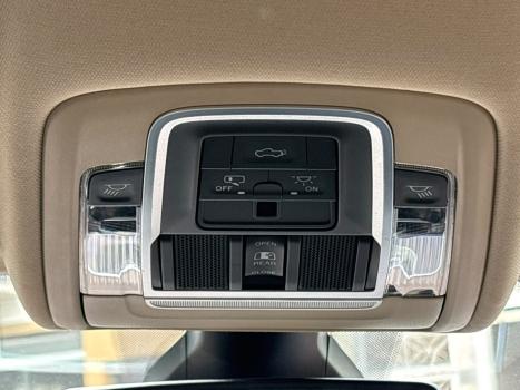 RAM 3500 6.7 I6 LARAMIE CABINE DUPLA TURBO DIESEL AUTOM�TICO, Foto 30