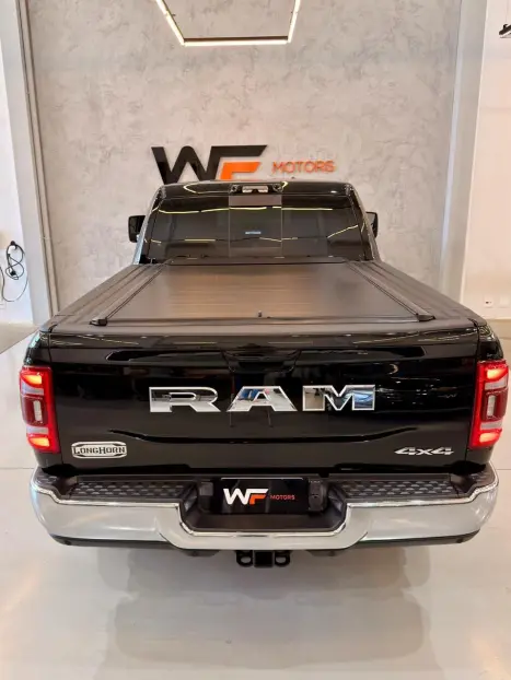 RAM 3500 6.7 I6 LIMITED LONG HORN CABINE DUPLA 4X4 TURBO DIESEL AUTOMTICO, Foto 3