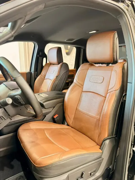 RAM 3500 6.7 I6 LIMITED LONG HORN CABINE DUPLA 4X4 TURBO DIESEL AUTOMTICO, Foto 8