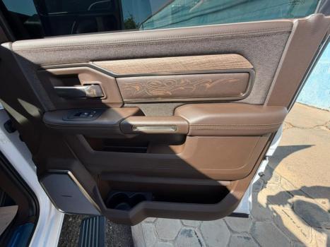RAM 3500 6.7 I6 LIMITED LARAMIE CABINE DUPLA TURBO DIESEL AUTOMTICO, Foto 7